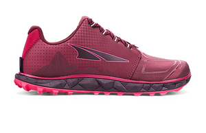 Altra Women's Superior 4.5 Trail Running Shoe - Black/Pink