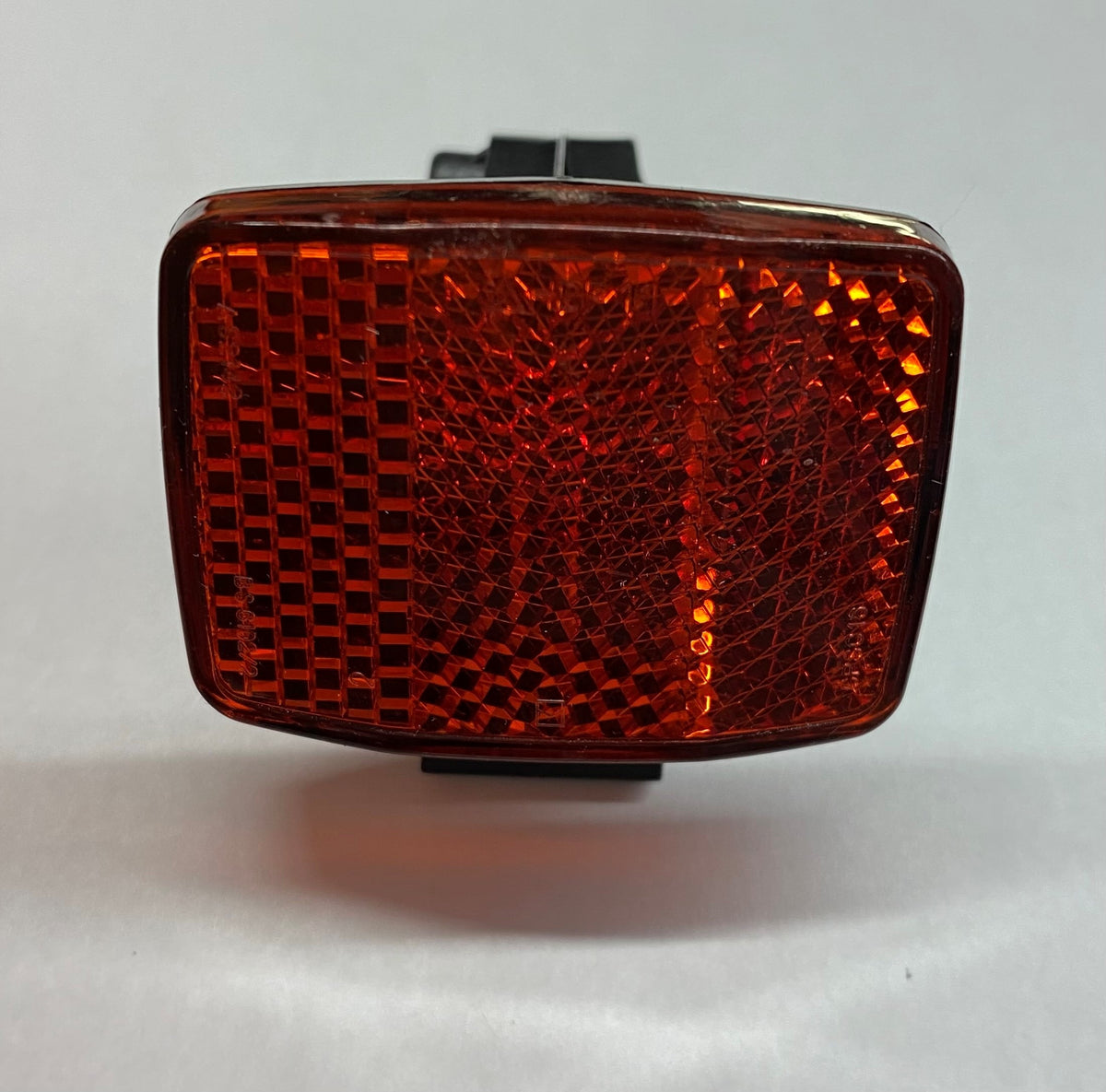 Rear Bicycle Reflector With Bracket – 360 Bikes 'n Boards